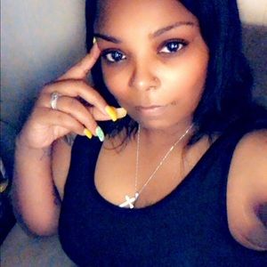 Meet your Posher, Beverly